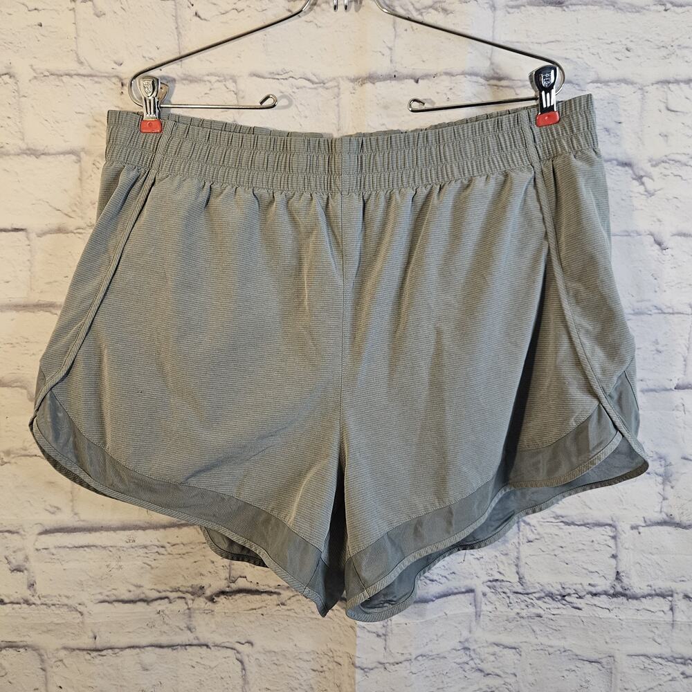 Athleta Mesh Lined Racer Run Shorts 4 Inch Inseam Green 1X Athletic Workout